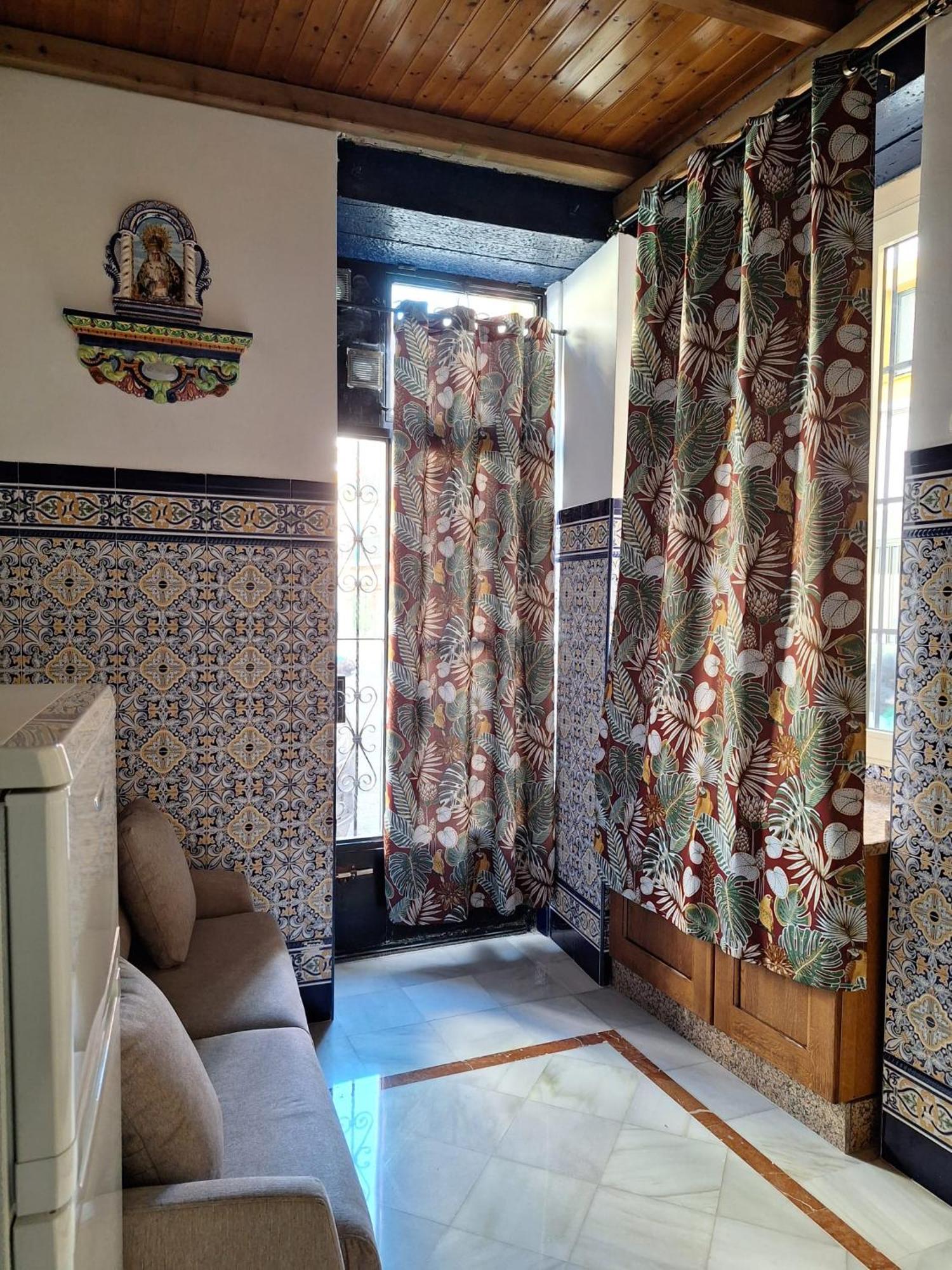 Apartamento Plaza San Roman Séville Extérieur photo