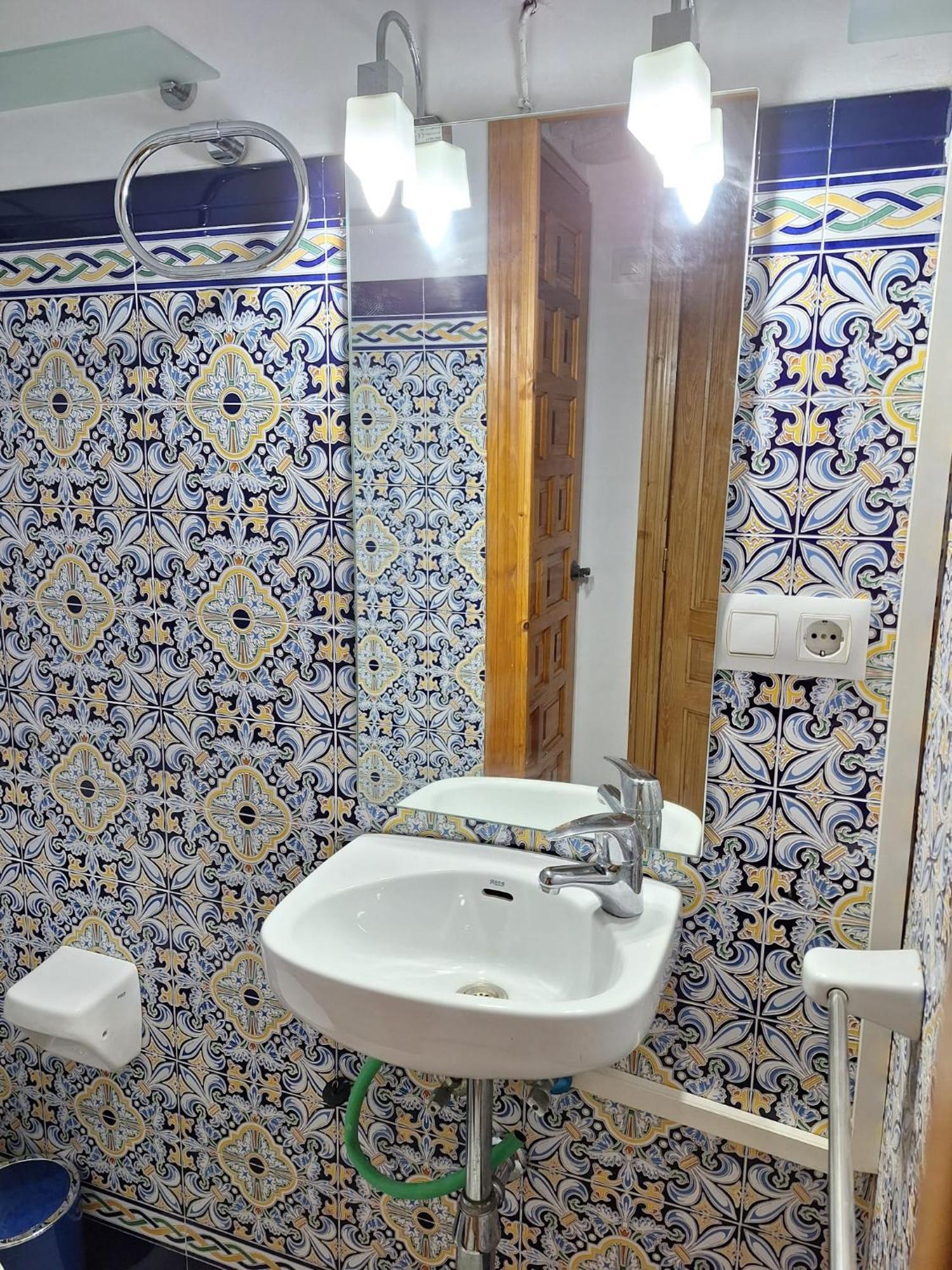 Apartamento Plaza San Roman Séville Extérieur photo
